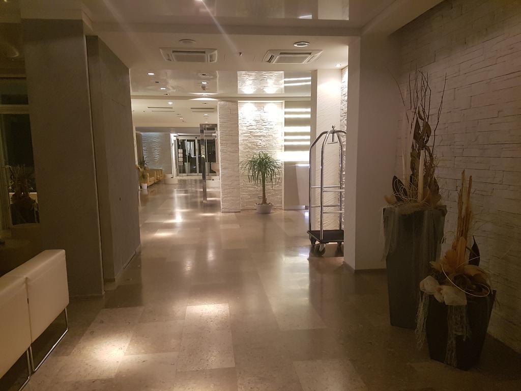 Hotel Sorriso Milano Marittima Exterior photo